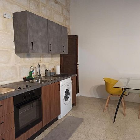 Beautiful Studio Apartment In Qormi Malta المظهر الخارجي الصورة